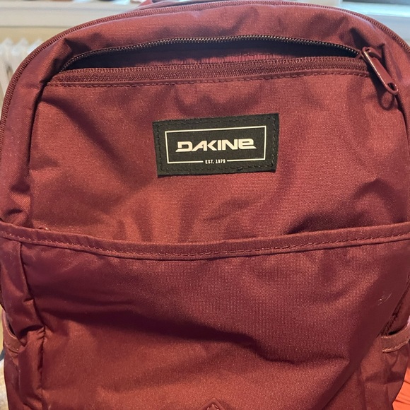 Dakine Backpack 26L - Maroon - Picture 2 of 6